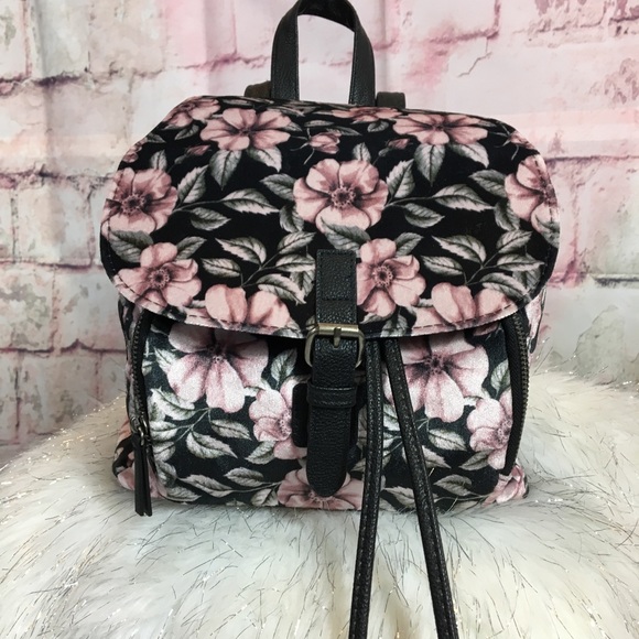 Spring Fever Backpack - Picture 1 of 7